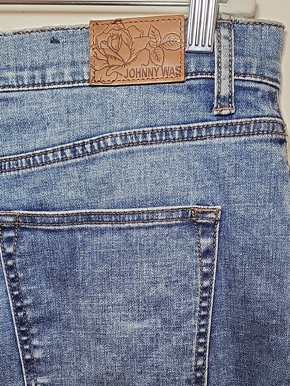 Johnny Was Jwla indigo embroidered denim jean skirt boho chic design Size 30 - Picture 15 of 16